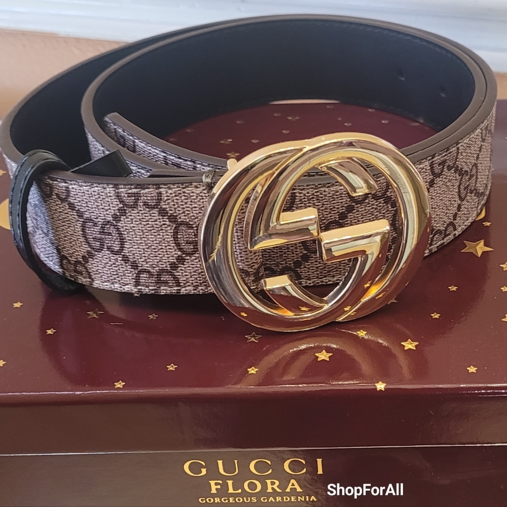 Gucci Women's Brown Belt with Gold Buckle